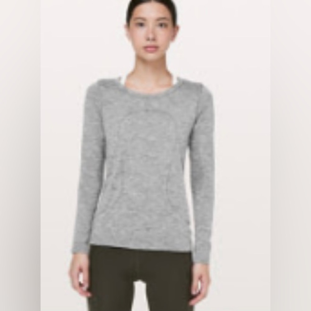 Lululemon Swiftly Tech Relaxed Long Sleeve Crew in Slate size 6